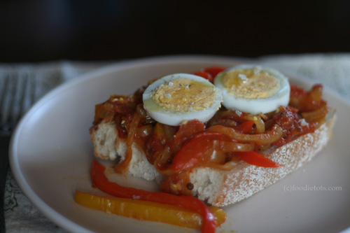 eggs and peppers on toast 