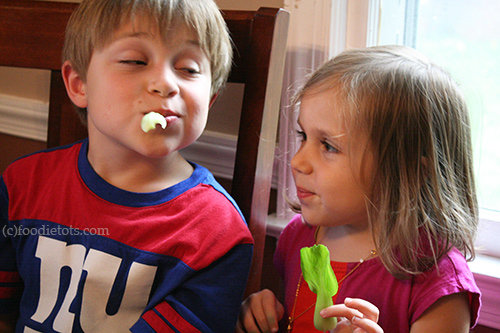 foodietots taste bok choy #52NewFoods