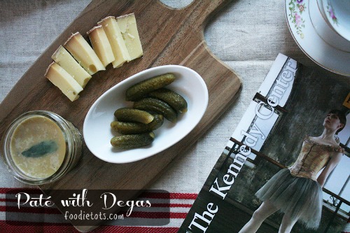 Paté with Degas | chicken liver pate recipe | foodietots.com